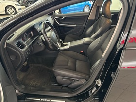 Volvo V60 Cross Country vaihtoauto