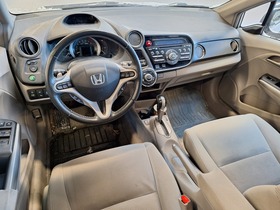 Honda Insight vaihtoauto