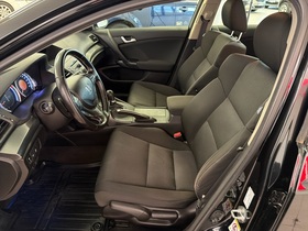 Honda Accord vaihtoauto