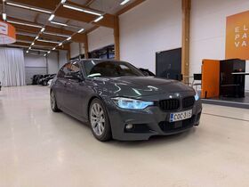 BMW 330 vaihtoauto