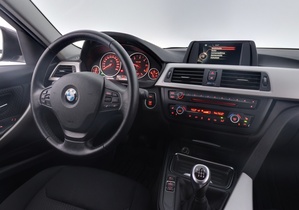 BMW 320 vaihtoauto
