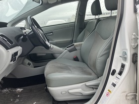 Toyota Prius Plug-in vaihtoauto