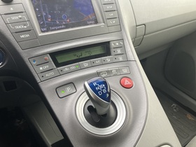 Toyota Prius Plug-in vaihtoauto