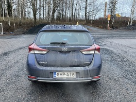 Toyota Auris vaihtoauto