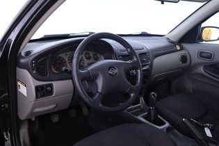 Nissan Almera vaihtoauto