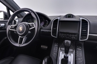 Porsche Cayenne vaihtoauto