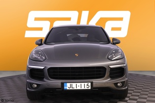 Porsche Cayenne vaihtoauto