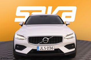 Volvo V60 Cross Country vaihtoauto