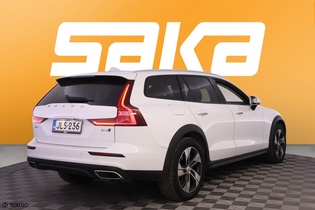 Volvo V60 Cross Country vaihtoauto