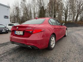 Alfa Romeo Giulia vaihtoauto