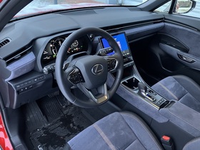 Lexus LBX vaihtoauto