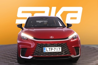 Lexus LBX vaihtoauto