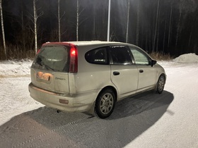 Honda Stream vaihtoauto