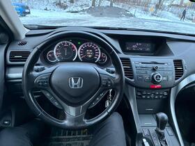 Honda Accord vaihtoauto