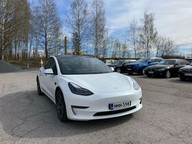 Tesla Model 3 vaihtoauto
