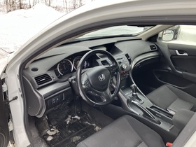 Honda Accord vaihtoauto