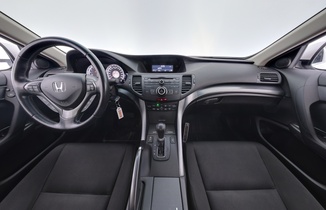 Honda Accord vaihtoauto