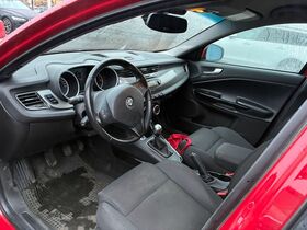 Alfa Romeo Giulietta vaihtoauto