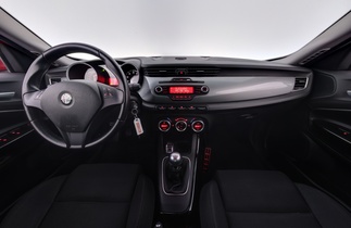 Alfa Romeo Giulietta vaihtoauto