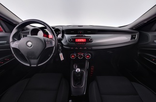 Alfa Romeo Giulietta vaihtoauto
