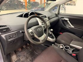 Toyota Verso vaihtoauto