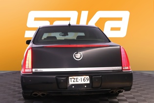 Cadillac DTS vaihtoauto