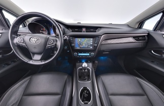 Toyota Avensis vaihtoauto