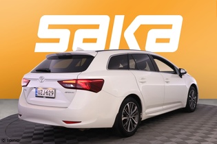 Toyota Avensis vaihtoauto