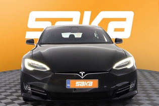 Tesla Model S vaihtoauto