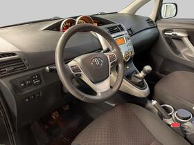 Toyota Verso vaihtoauto