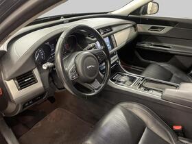 Jaguar XF vaihtoauto