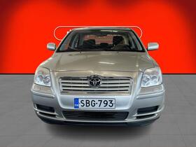 Toyota Avensis vaihtoauto