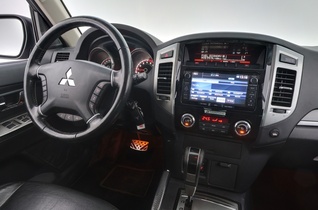 Mitsubishi Pajero vaihtoauto