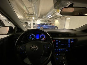 Toyota Auris vaihtoauto