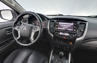 Mitsubishi L200 vaihtoauto