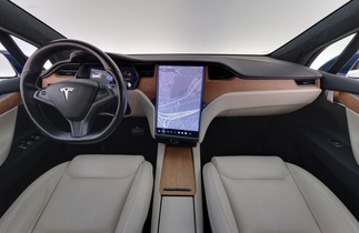 Tesla Model X vaihtoauto