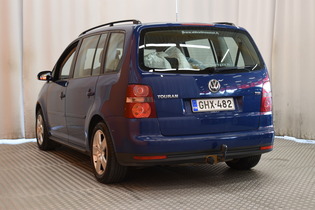Volkswagen Touran vaihtoauto