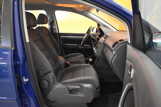 Volkswagen Touran vaihtoauto