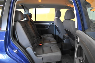 Volkswagen Touran vaihtoauto