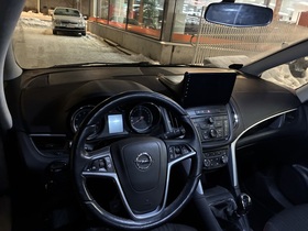 Opel Zafira Tourer vaihtoauto