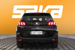 Peugeot 5008 vaihtoauto