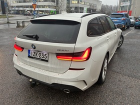 BMW 330 vaihtoauto
