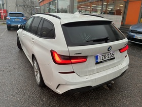 BMW 330 vaihtoauto