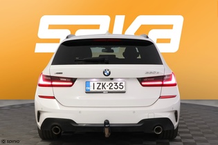 BMW 330 vaihtoauto