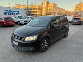 Volkswagen Touran vaihtoauto