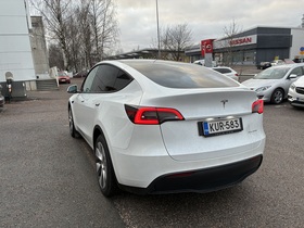 Tesla Model Y vaihtoauto