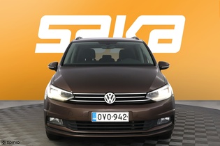 Volkswagen Touran vaihtoauto