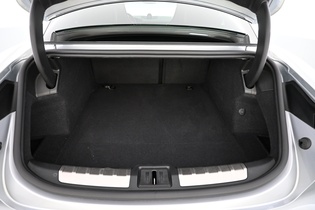 Porsche Taycan vaihtoauto