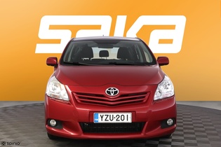 Toyota Verso vaihtoauto