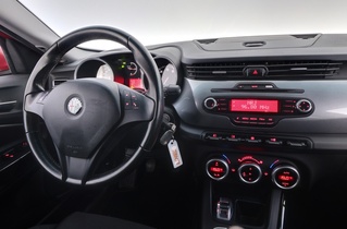 Alfa Romeo Giulietta vaihtoauto